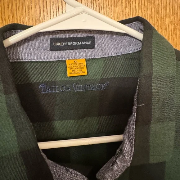 Tailor Vintage LuxePerformance Green and Black Shirt - Picture 2 of 4